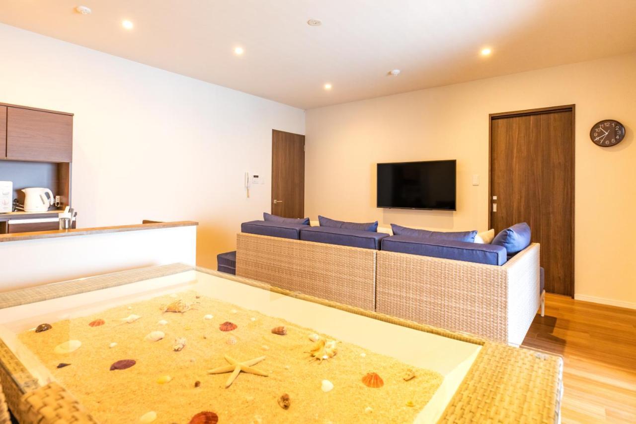ลาปิน มิฮามะ เรสซิเดนซ์ โฮเต็ล Hotel ชาตัน ภายนอก รูปภาพ